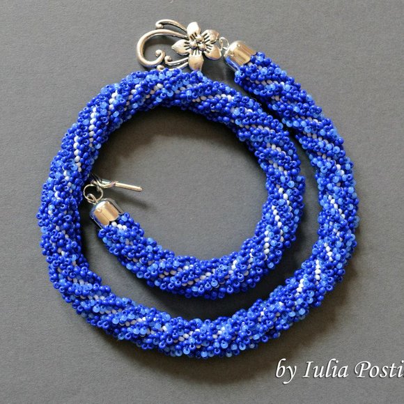 TWISTED SPIRAL  NECKLACE