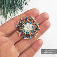 LIGHT SNOWFLAKE - Beading Tutorial with Rivoli and Bugle Beads