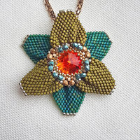 WAVY FLOWER PENDANT - Peyote Beading Pattern with Delica and Rivoli- .pdf download
