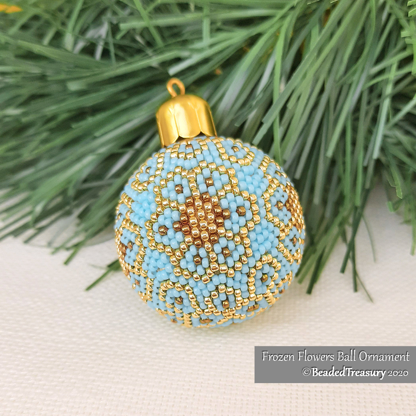 FROZEN FLOWERS BALL - Beaded Christmas Ornament Pattern - Peyote Stitch - Instant Pdf Download
