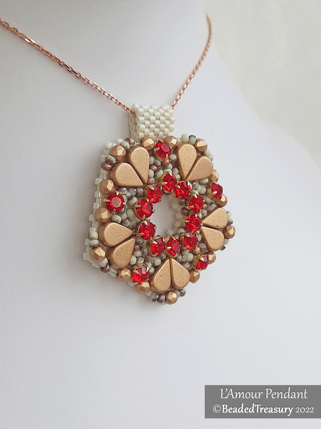 L'AMOUR PENDANT - Beading Pattern - Instant .pdf Download