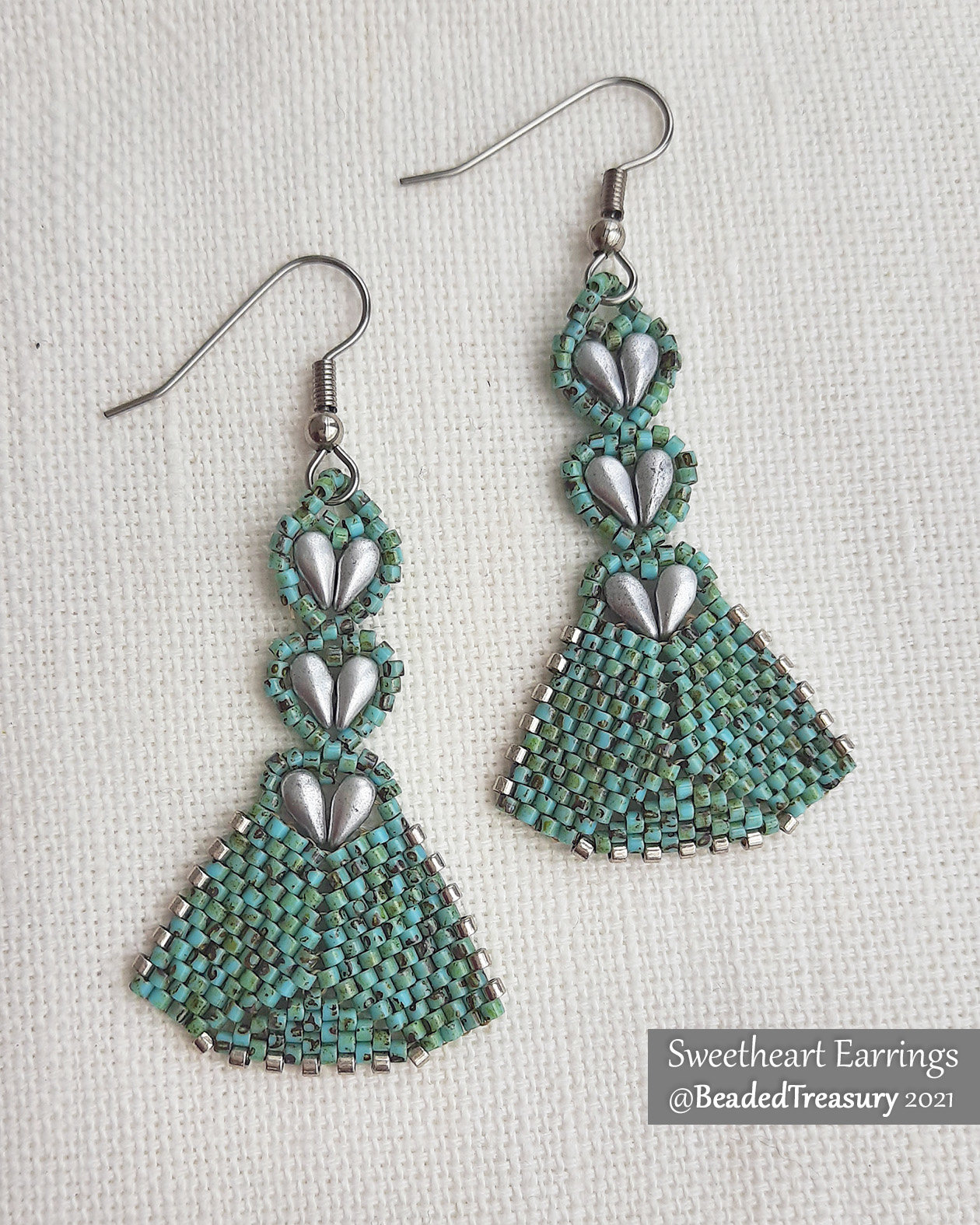 SWEETHEART EARRINGS - Beading Pattern - Peyote stitch bead pattern - Instant .pdf Download