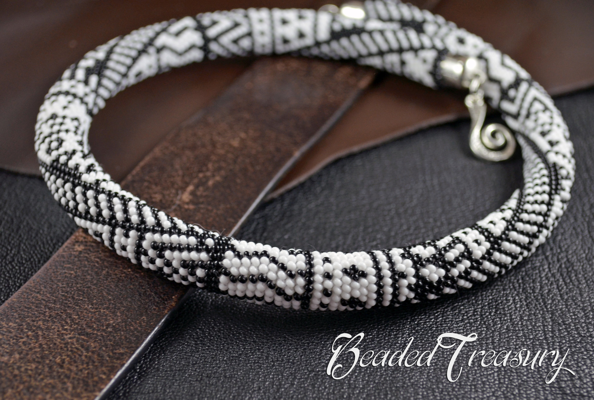 TRIBALIS - Bead crochet necklace pattern / Bead crochet rope pattern / Bead crochet pattern / PATTERN ONLY