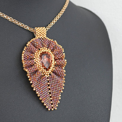 WAVY TEARDROP Pendant Beading Tutorial - Peyote bead pattern with Swarovski Pear Fancy Rhinestone and Delica Seed beads- Instant Downloadable PDF