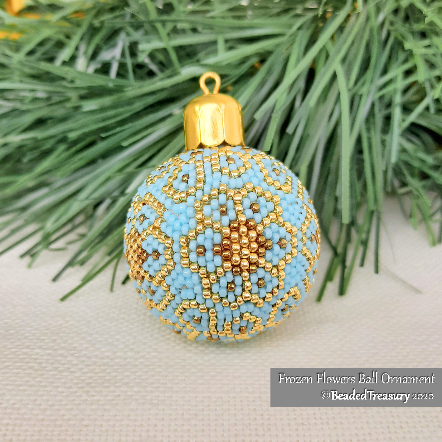 FROZEN FLOWERS BALL - Beaded Christmas Ornament Pattern - Peyote Stitch - Instant Pdf Download